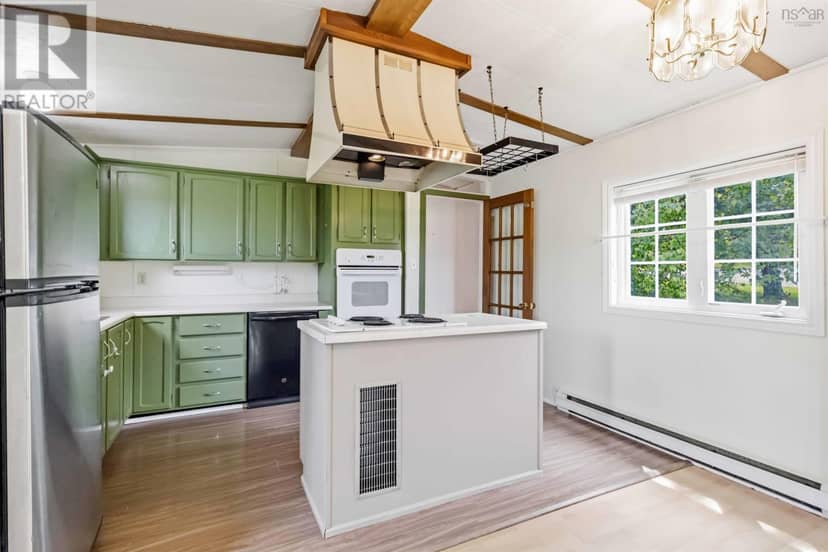 22 Yeadon Drive — photo 8 of 27