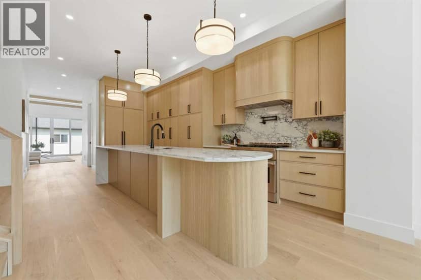 2004 51 Avenue SW, Calgary, photo 7