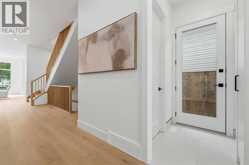 2004 51 Avenue SW — photo 18 of 40