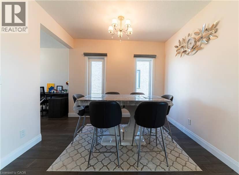 42 GRANDVILLE Circle — photo 10 of 40