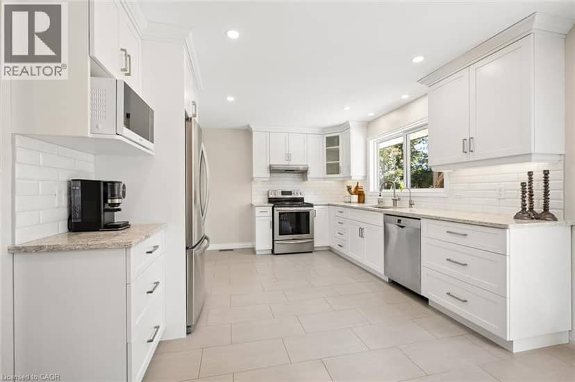 18 EVELYN Crescent, Kitchener, photo 7