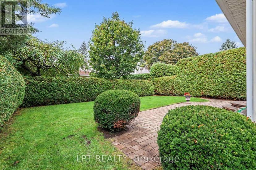 28 Meadow Glade Gardens — photo 32 of 36