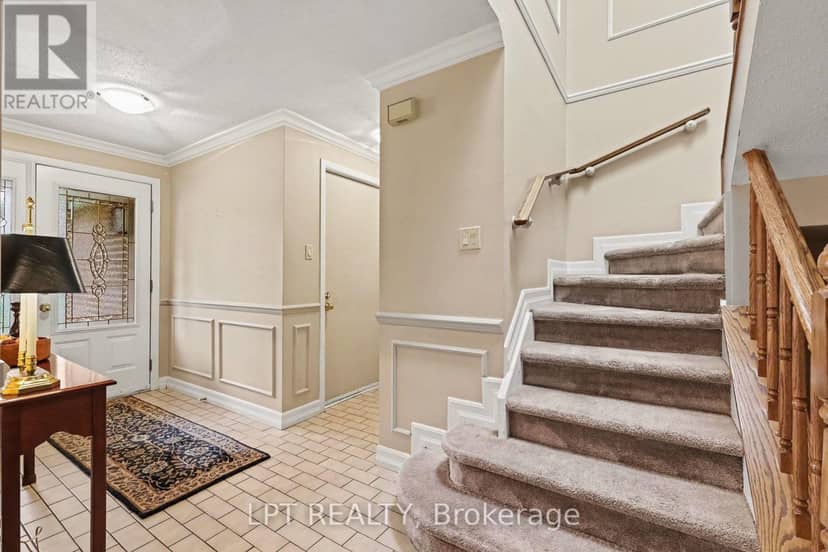 28 Meadow Glade Gardens, Ottawa, photo 7