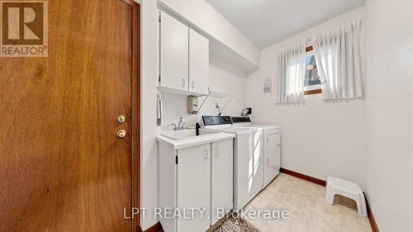 4204 Starlight Crescent — photo 23 of 40