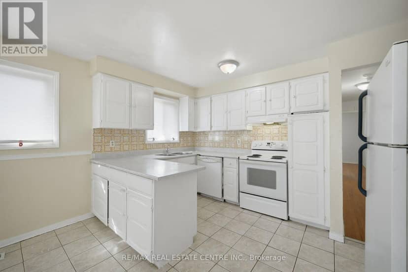 10 Major Oaks Drive — photo 16 of 40