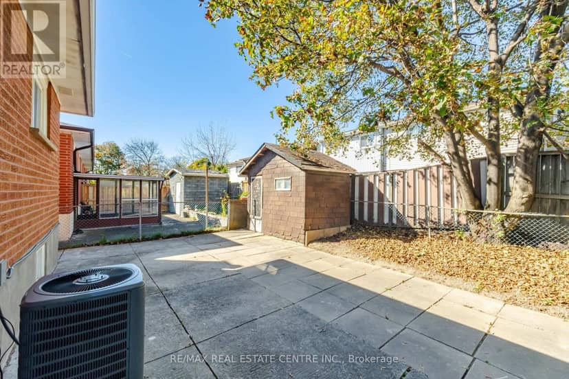 10 Major Oaks Drive — photo 37 of 40