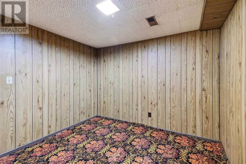 30 Vanguard Drive — photo 23 of 35
