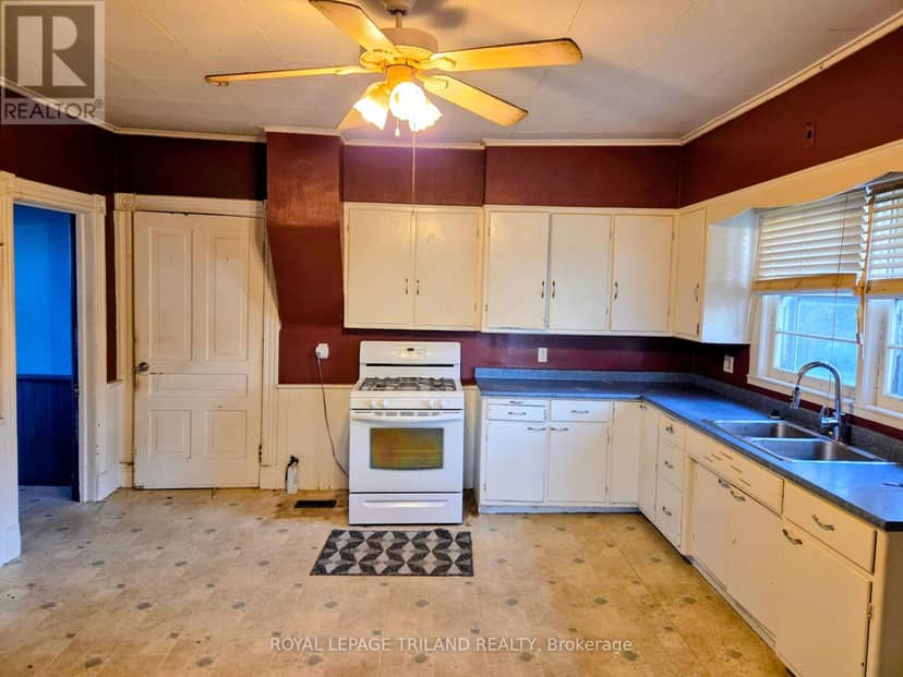 44588 Talbot Line — photo 9 of 15