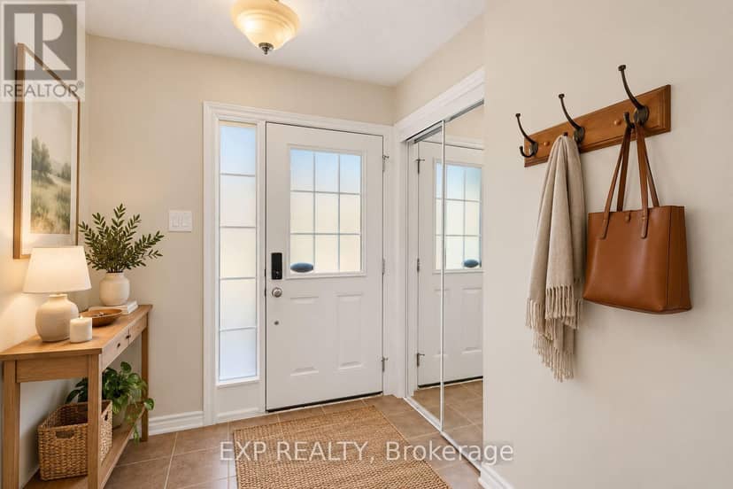 364 Sweet Grass Circle, Ottawa, photo 3