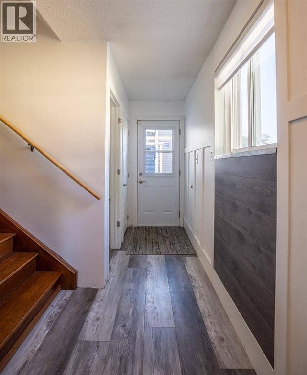 477 Treewood Crescent — photo 15 of 31
