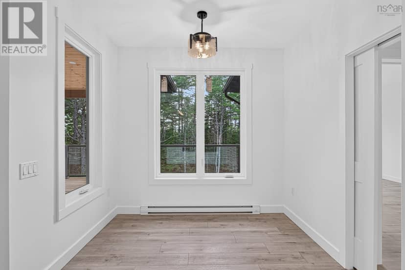 524/526 Perrin Drive — photo 13 of 40