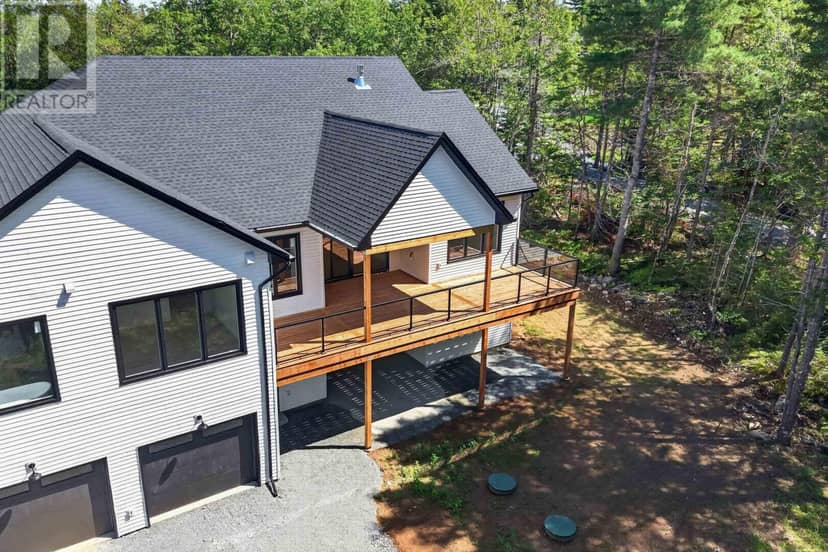 524/526 Perrin Drive, Fall River, photo 3