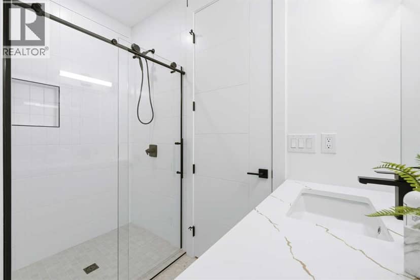 2412 1 Avenue NW — photo 37 of 40