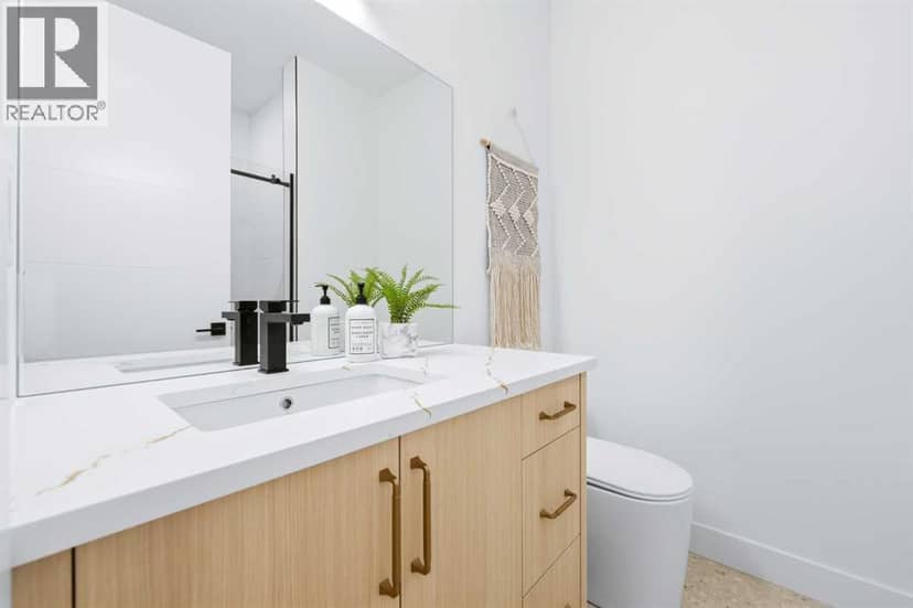 2412 1 Avenue NW — photo 36 of 40
