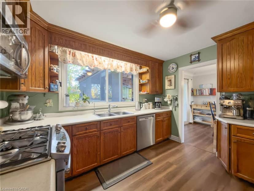 44091 HENDERSHOT Road — photo 32 of 40