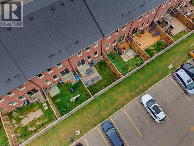 739 BANKS Crescent — photo 34 of 35