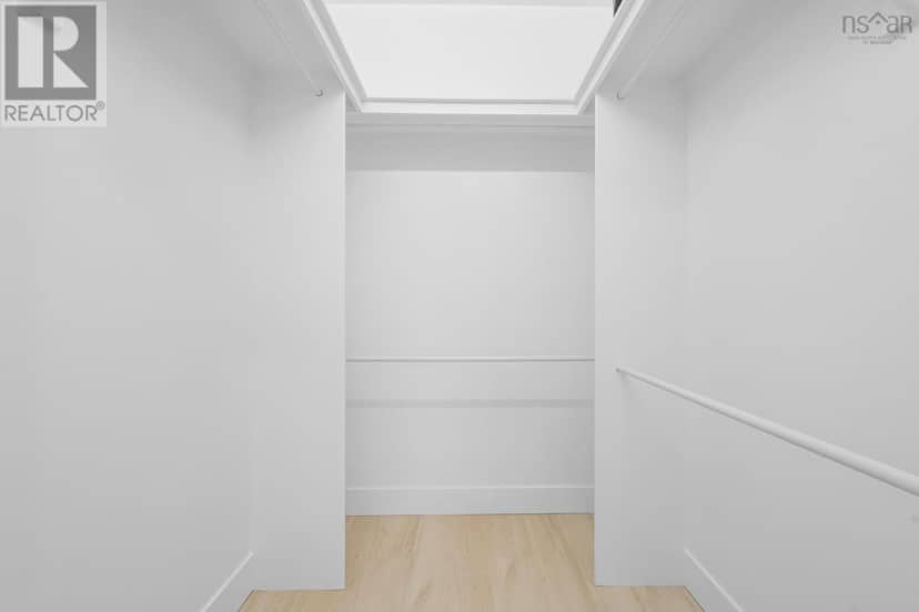 28 Davis Road — photo 14 of 24