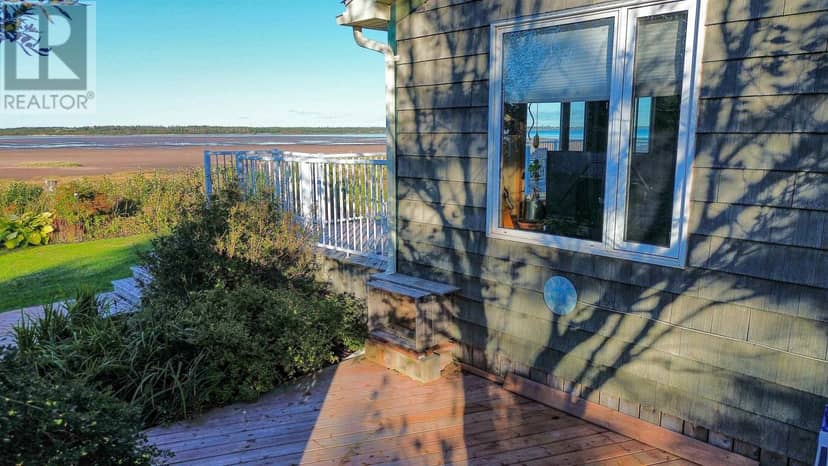 7 Bayside Crescent — photo 29 of 40