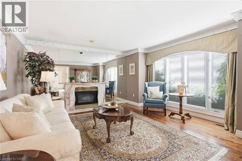 22 BURT Court, Stoney Creek, photo 7