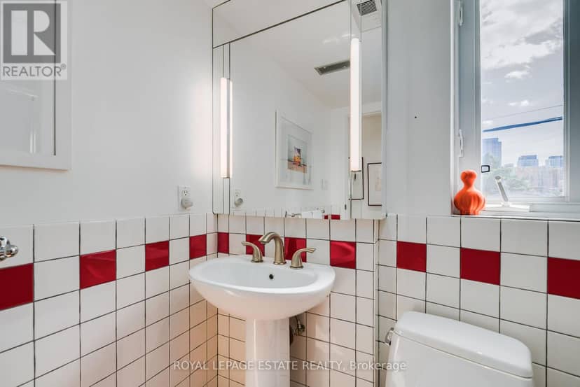 61 Seaton Street — photo 15 of 40