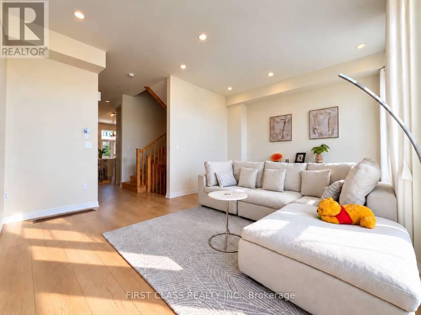 11423 Leslie Street, Richmond Hill, photo 4