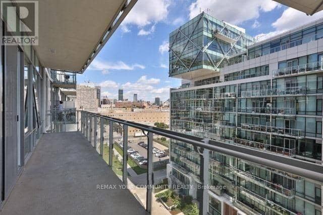 918 - 29 Queens Quay E — photo 17 of 30