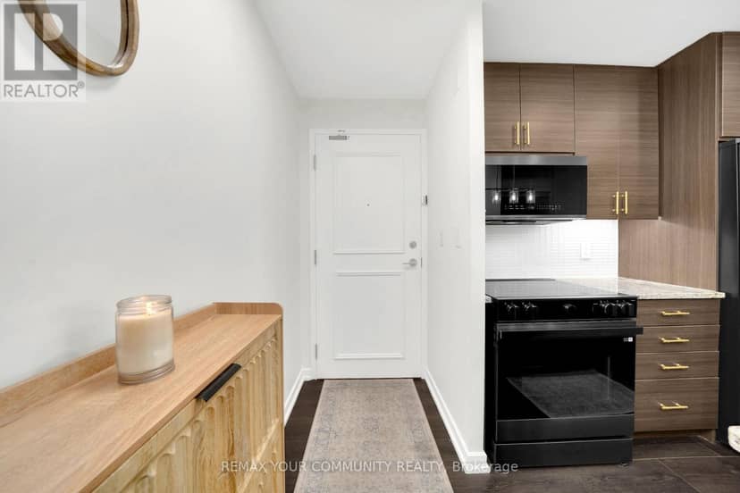 1607 - 70 Forest Manor Road, Toronto, photo 6