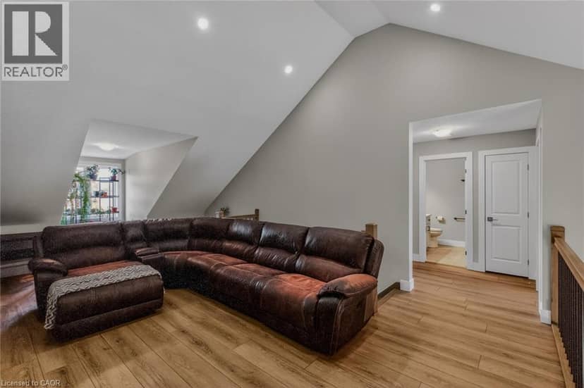 744 NELSON Street Unit# 5 — photo 22 of 36
