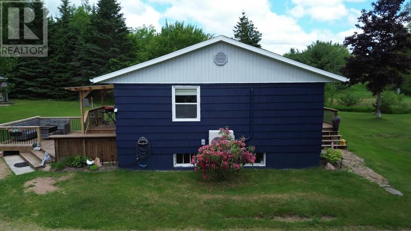 4057 105 Highway — photo 7 of 35