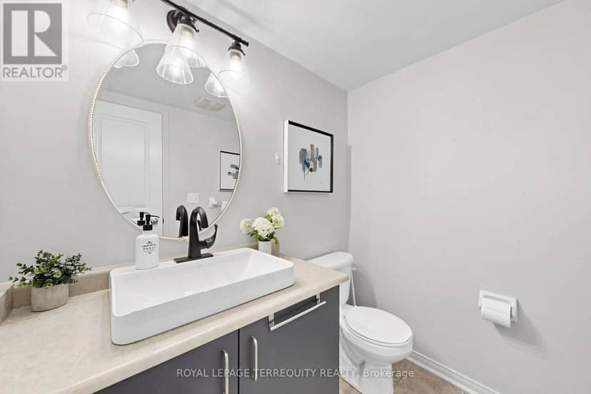 50 - 735 Sheppard Avenue — photo 21 of 40