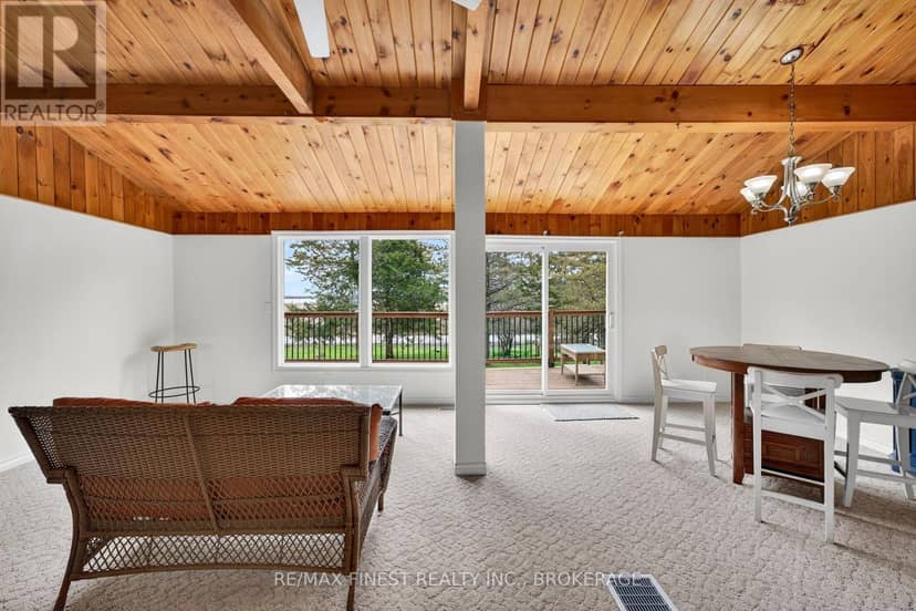 8 Sunrise Court, Prince Edward County, photo 6