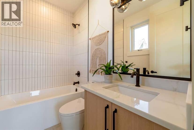 825 21 Avenue NW — photo 32 of 40