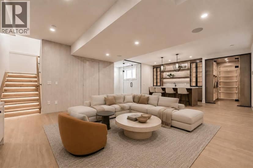825 21 Avenue NW — photo 34 of 40