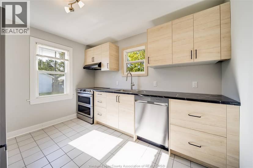 150 Prince Arthur Avenue — photo 11 of 40