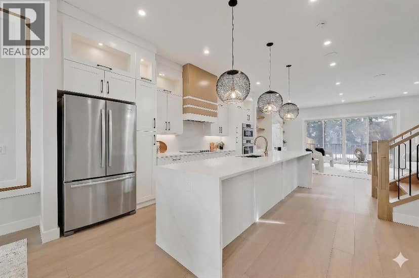 2021 26 Avenue SW, Calgary, photo 3