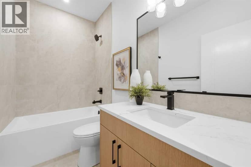 4, 521 15 Avenue NE — photo 34 of 40