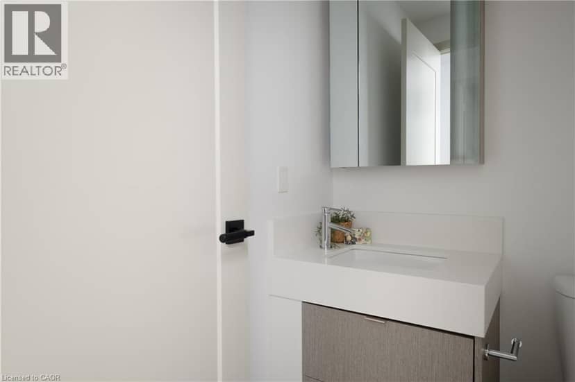 10 YORK Street Unit# 6210 — photo 31 of 40