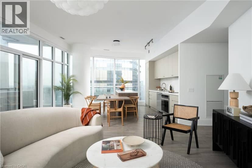 10 YORK Street Unit# 6210 — photo 12 of 40