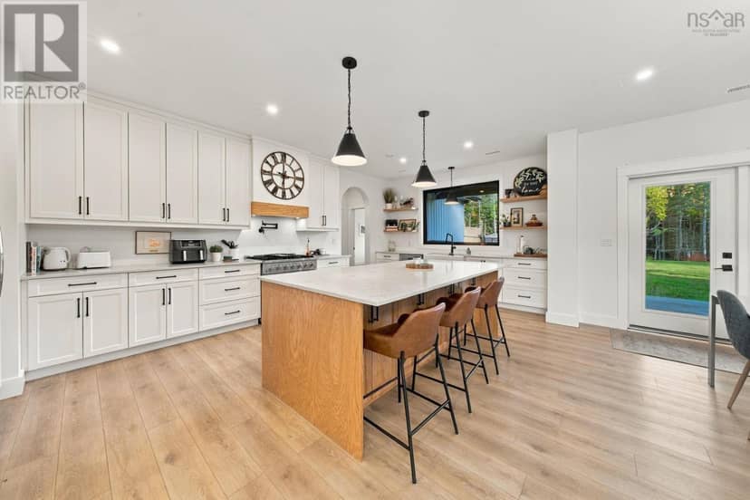 101 Wilderness Drive — photo 10 of 40