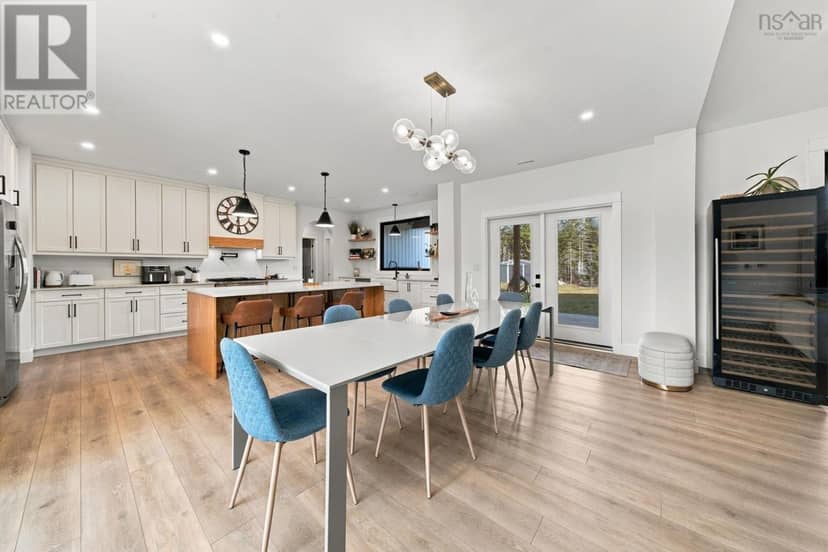 101 Wilderness Drive — photo 9 of 40