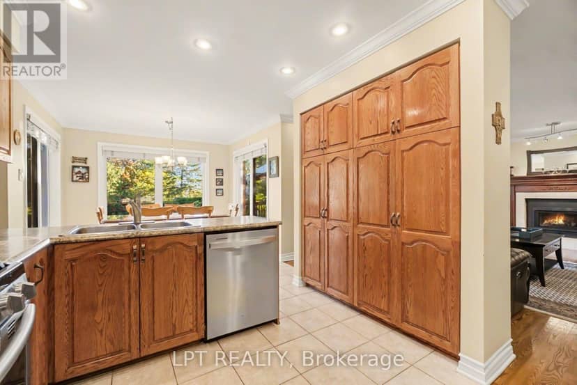 24 Belleview Drive — photo 10 of 38
