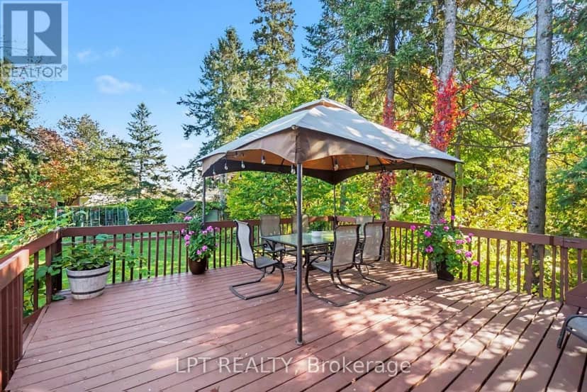 24 Belleview Drive — photo 35 of 38