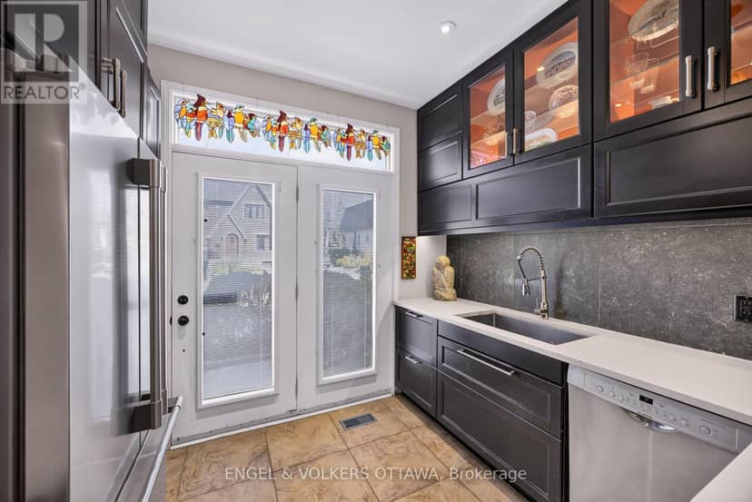 14 Prince Albert Street — photo 16 of 40