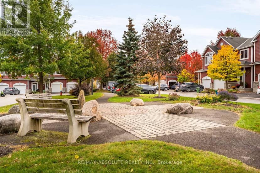 103 Evelyn Powers Private, Ottawa, photo 2