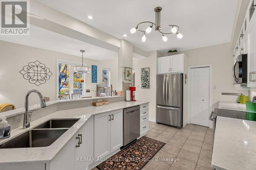 103 Evelyn Powers Private — photo 24 of 40