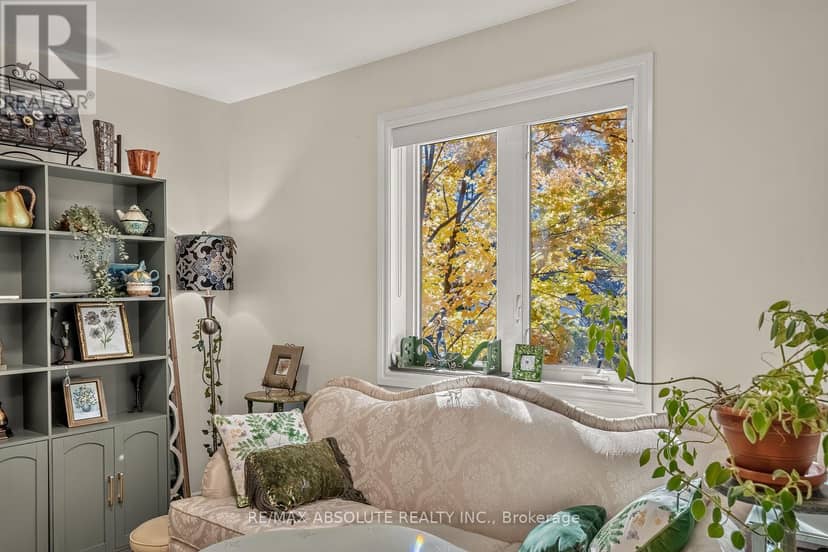 103 Evelyn Powers Private — photo 35 of 40