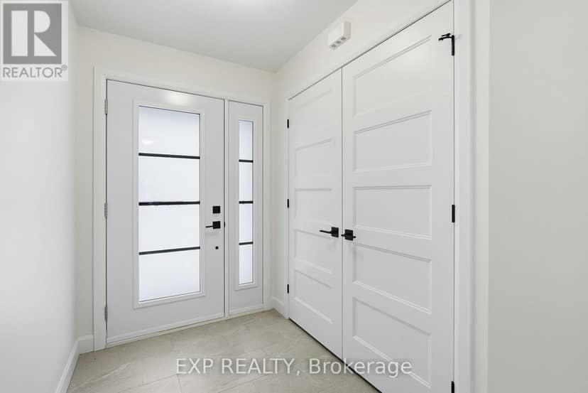 144 Elizabeth Street, North Dundas, photo 2