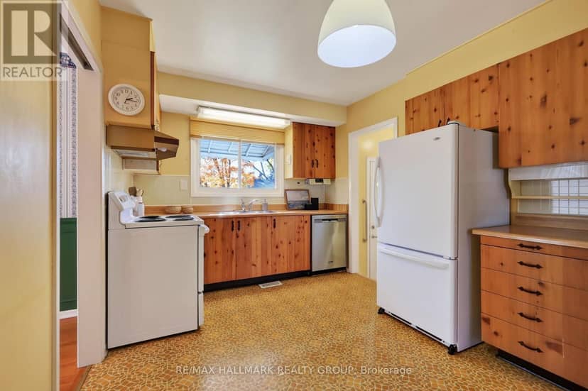 44 Singal Street — photo 13 of 40