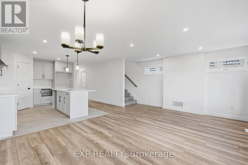 142 Elizabeth Street — photo 11 of 32