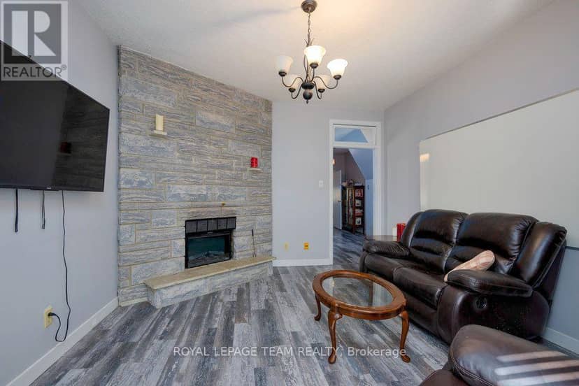 422 Donald B Munro Drive — photo 14 of 21
